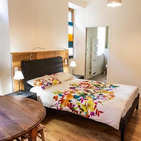 Maison d'hôtes Le Lit De La Véore *