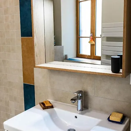 Le Lit De La Veore Guest house *